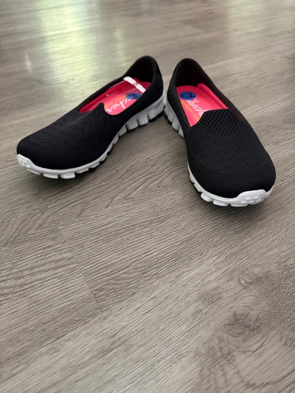 Skechers Memory Foam Black Slip-On Knit Walking Shoes Sz 7.5 NWT